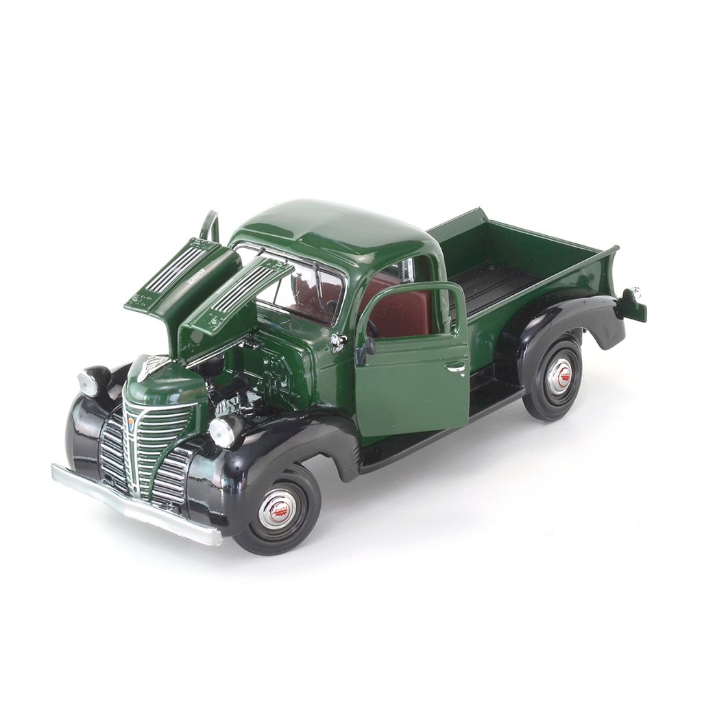 Motormax 1941 Plymouth Pick Up 1:24 Green